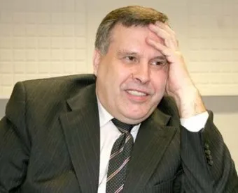 Кто запретил Зюганову открыть памятник Илюхину?