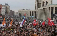 Рано или поздно массовый протест выльется на улицы.