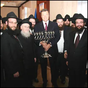 Что нужно ХаБаДу от Украины?