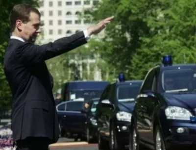 Видеодайджест Русская Правда - Медвепутская клоунада