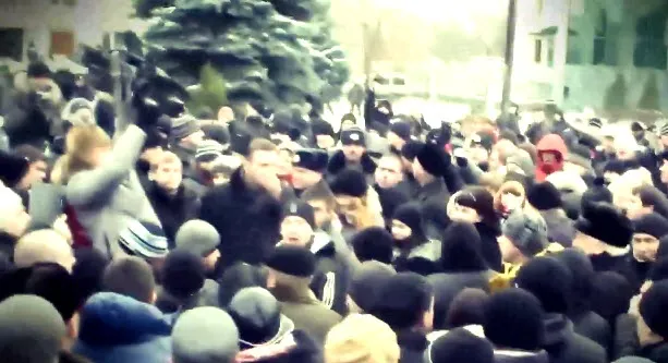 Очевидец по телефону о народном сходе в Невинномысске.