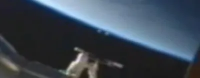 На видео сняли полет гигантского НЛО