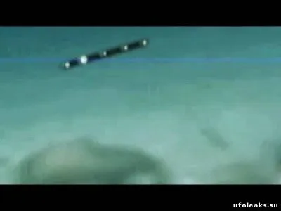 С борта самолета удалось снять сигарообразный НЛО