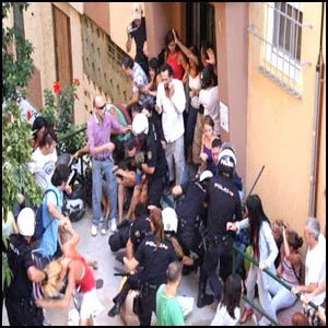 За испанским забором трава зеленее?