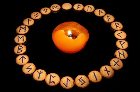 24  РУНЫ Старшего Футарка