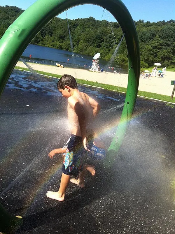 uploads/posts/2013-01/1358534425_noahrainbow1.webp