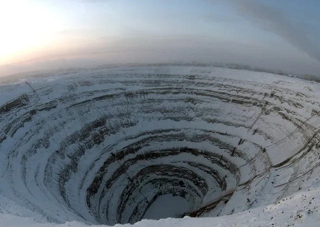 Большую часть России планируют определить в «эффективные частные руки»