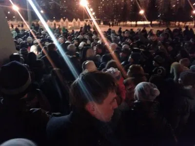 Прошёл Народный Сход в Набережных Челнах, вечер памяти по убитой узбеком восьмилетней девочки