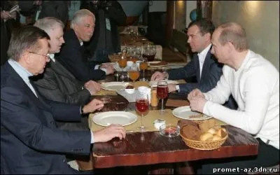 Вопрос о масонстве В.В.Путина пресса обходит стороной.