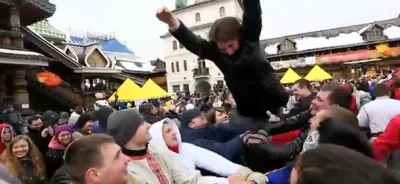 В Москве с боем проводили зиму