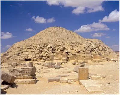 Надпись на русском языке на стене пирамиды Унаса (Египет)