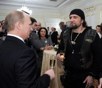 Орденоносцы Путина или кому принадлежат "Ночные Волки"