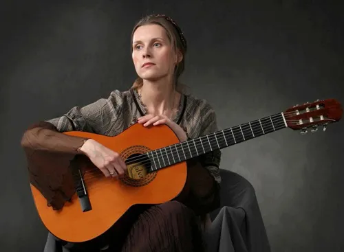 Светлана Копылова - Кружит-кружит хищной птицей Ювенальная Юстиция...