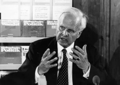 Анализ будущего Карла фон Вайцзеккера