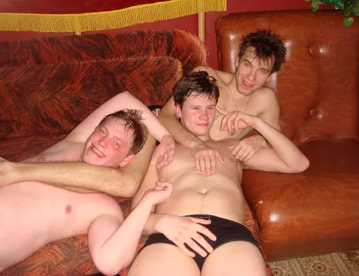 Гомосексуальная гвардия Владислава Суркова.