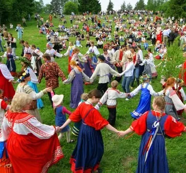 Обучение"Ведущие хороводно-игровых программ" (21-24 августа 2013 г., Минск, пос. Росы)