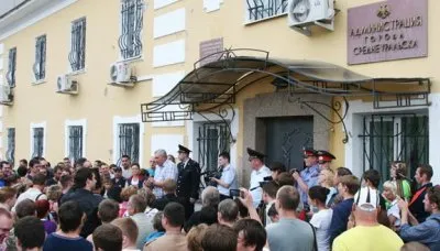 На Народном Сходе в Среднеуральске жители требовали выселения среднеазиатов