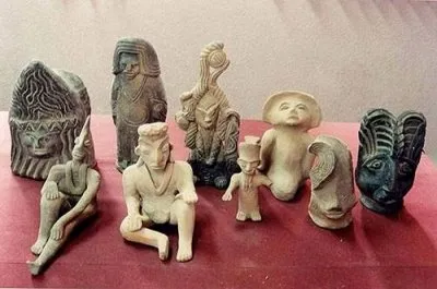Древние люди лепили статуэтки в виде ДИНОЗАВРОВ.Статуэтки из Акамбаро.