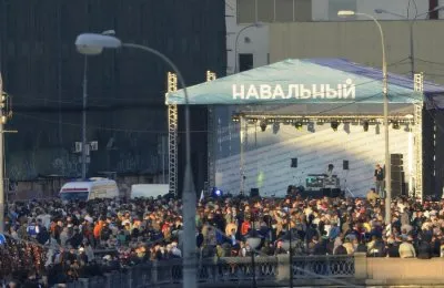 Максим Калашников боится мировой революции