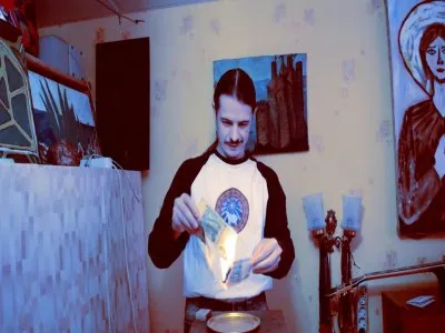 Дмитрий Беранже. Ритуал сожжения денег. 17.10.2013