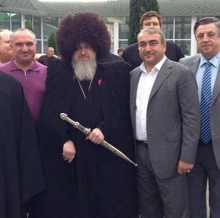 Патриарх Гундяев готовится принять ислам