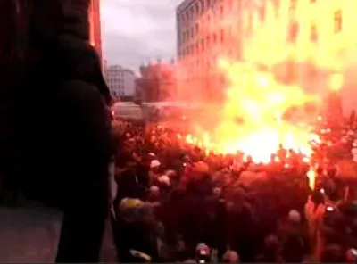 Массовые столкновения с полицией и попытка штурма здания администрации президента на Украине