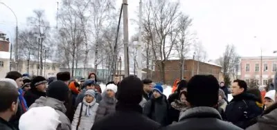 Народных сход против мигрантов в Грязовце Вологодской области