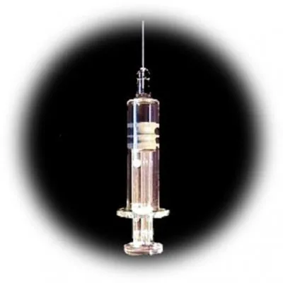 ПУТИНСКАЯ МЕДИЦИНА В ДЕЙСТВИИ. Девочкам в РФ ставят вакцины из США, вызывающие бесплодие