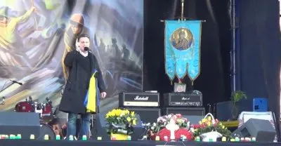 Типичный майданутый призывает отстреливать людей с георгиевскими ленточками и в казачьих «кубанках» на Украине