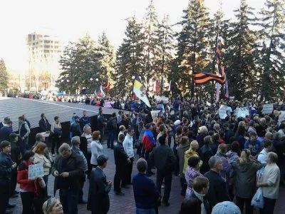 На юго-востоке Украины проходят многочисленные митинги 
