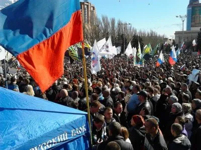 На юго-востоке Украины проходят многочисленные митинги 