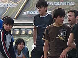 Москва и стреляющие чеченцы