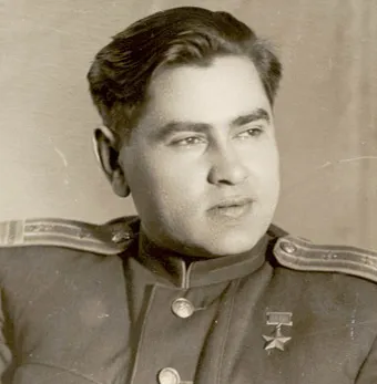 Маресьев. Леонид Корнилов