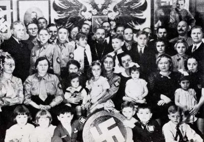 Газета белой эмиграции о значении арийского символа, 1944 год