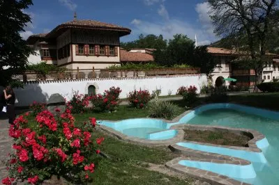 Татарская мафия пытается захватить Бахчисарайский историко-культурный заповедник в Крыму