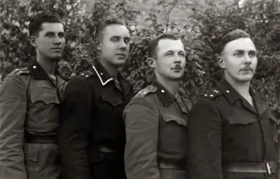 «Власовцы» и «совки».