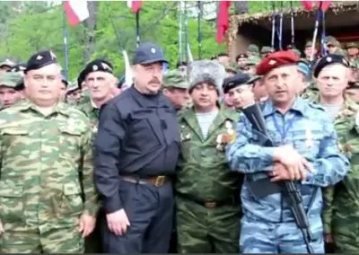 Более двух тысяч крымских ополченцев идут на помощь Славянску