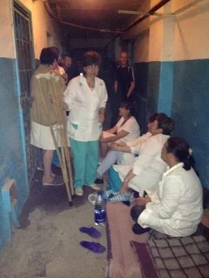 Обстрел солдатами клики жилых домов и больницы в Семеновке