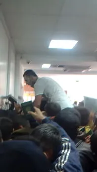 Мигранты из средней Азии дрались и штурмовали миграционную службу России в Алтайском крае