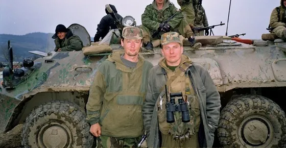 Он пришел с 60 добровольцами, а теперь у него армия.