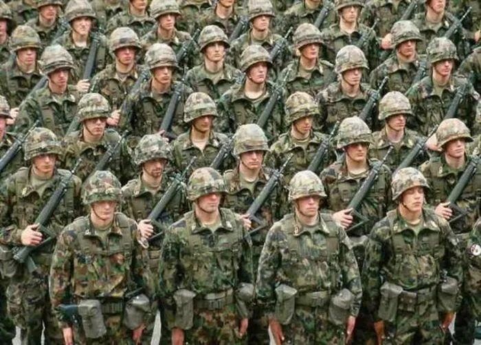 ...даже Гитлер не осмелился напасть на это Государство