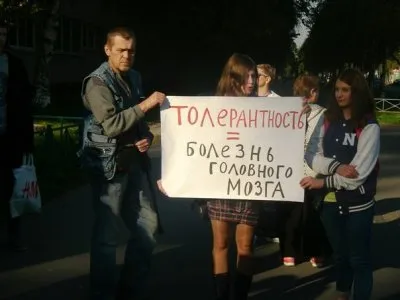 Акция, посвященная памяти Марии Фёдоровой, убитой дагестанцем в Санкт-Петербурге. 20 сентября 2014 г.