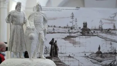 Памятник князьям Рюрику и Олегу на Старой Ладоге к 2015 году