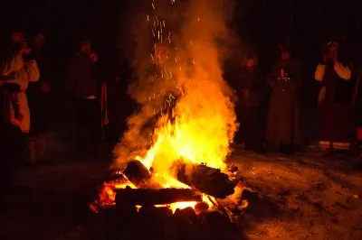 С праздником зимнего солнцестояния! С КОЛядой! С рождением нового солнца!