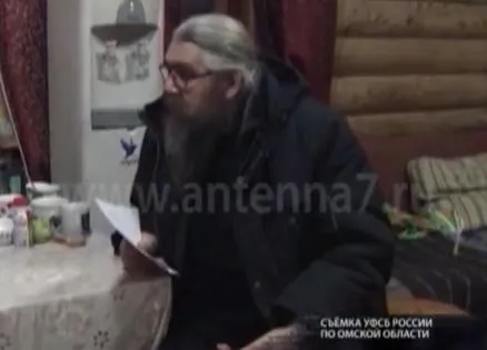 Александру Хиневичу грозит 8 лет колонии: Вину он не признает