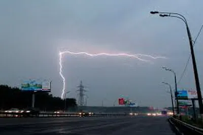 Зимняя гроза в Москве на праздник Громницы