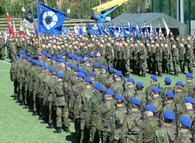 О том, как Путин, Медведев и Шойгу на поклон к финской свастике ходили