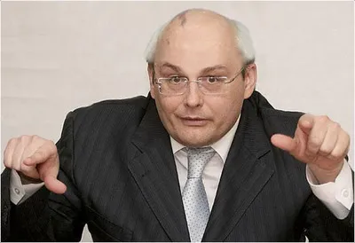 Фёдоров врёт о 15-ой статье конституции РФ