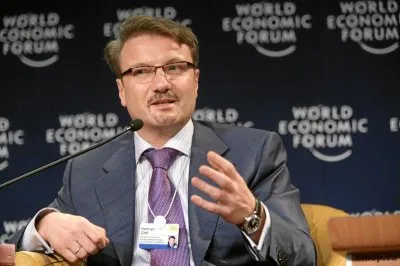 Греф отказывается работать в Крыму. Сбербанк продолжает работать на Украине, не смотря на убыточность