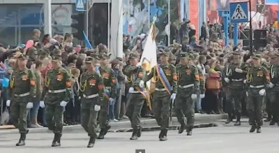 Луганск! Парад в День Победы 9 мая 2015